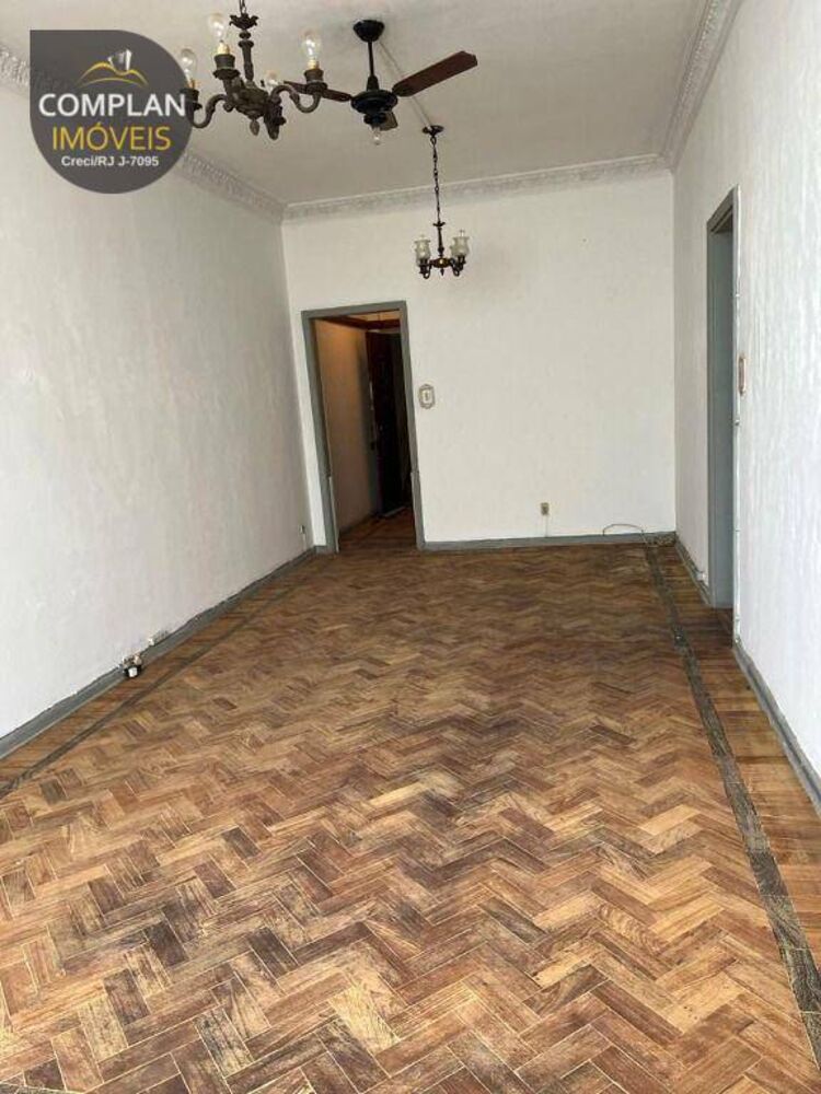 Apartamento à venda com 3 quartos, 124m² - Foto 4