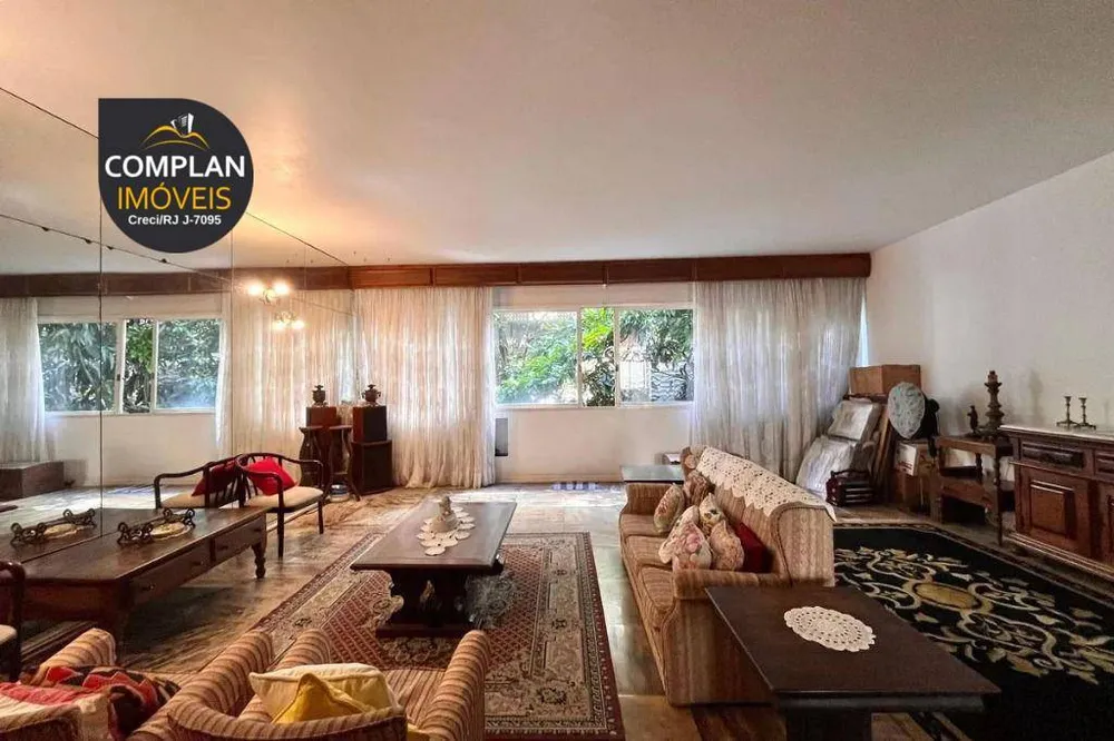 Apartamento, 3 quartos, 250 m² - Foto 1