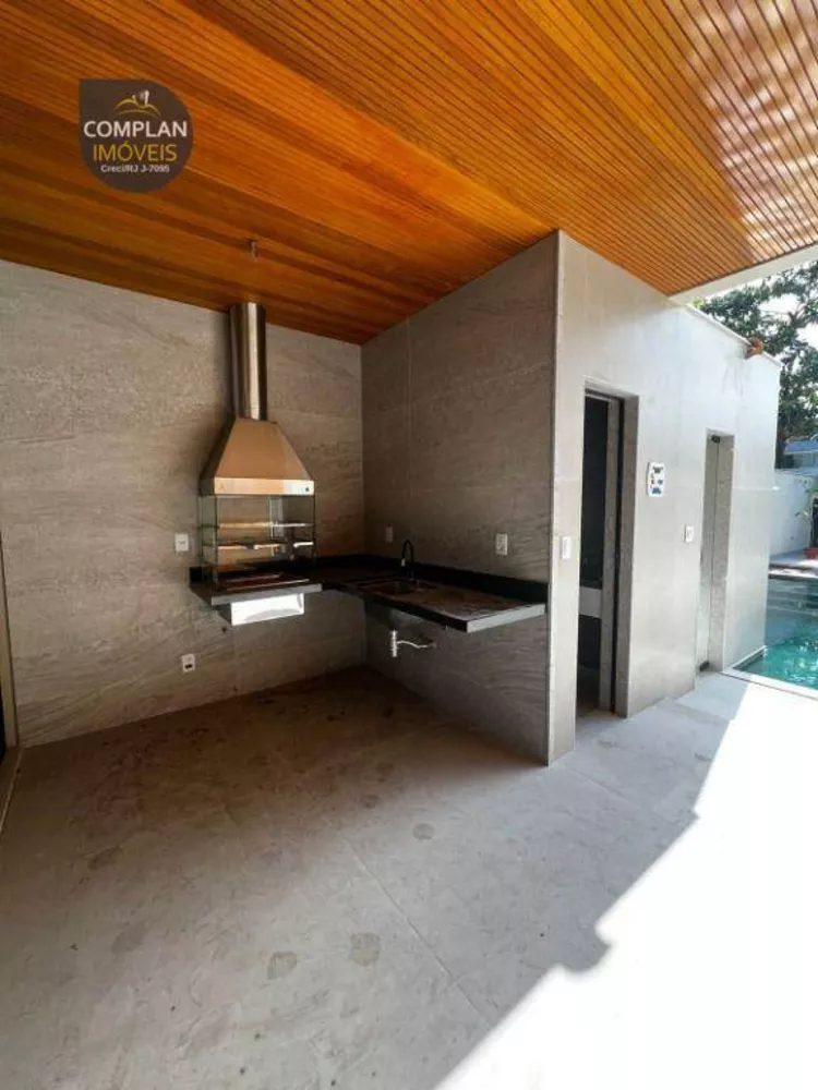 Casa de Condomínio à venda com 4 quartos, 340m² - Foto 3