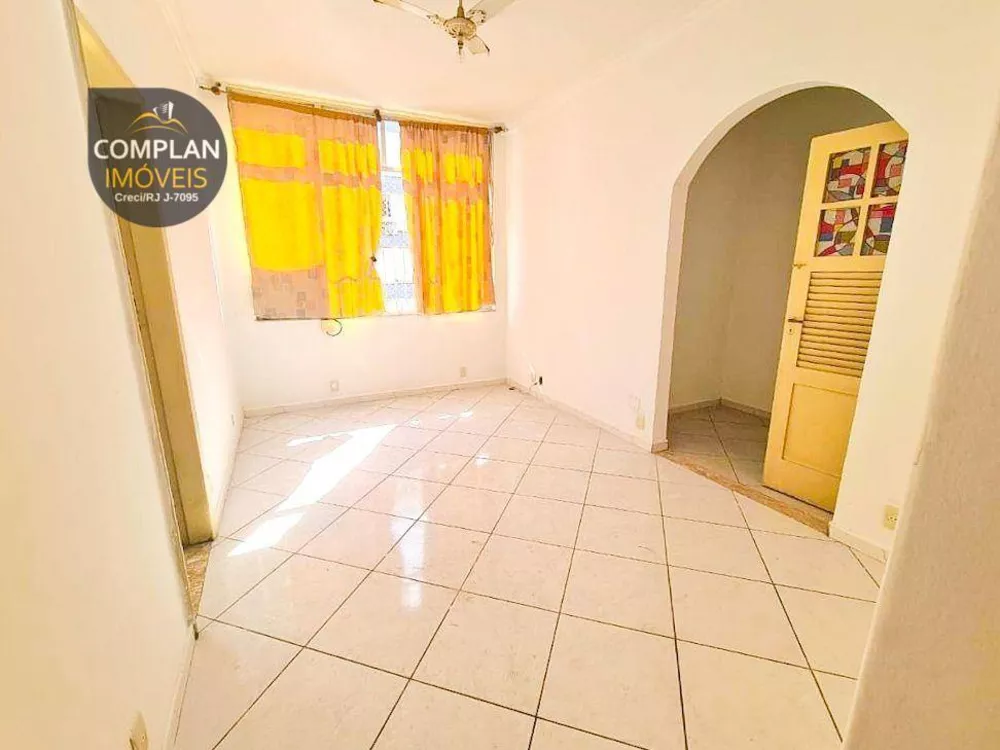 Apartamento à venda com 1 quarto, 40m² - Foto 1