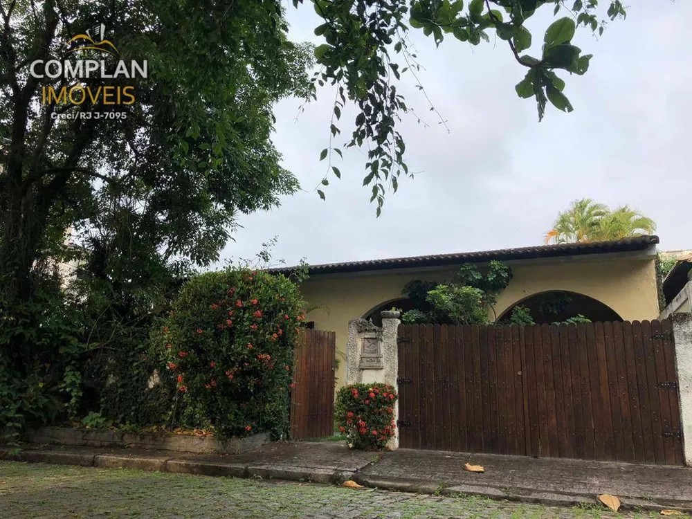 Casa, 4 quartos, 220 m² - Foto 8