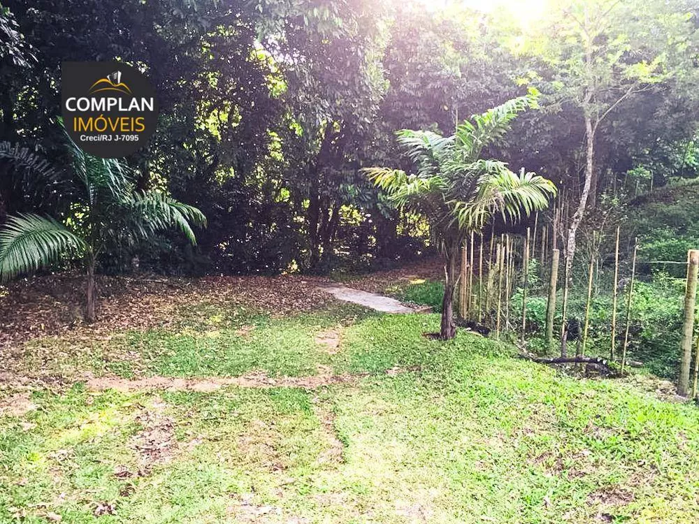 Sítio, 3 quartos, 4000 m² - Foto 8