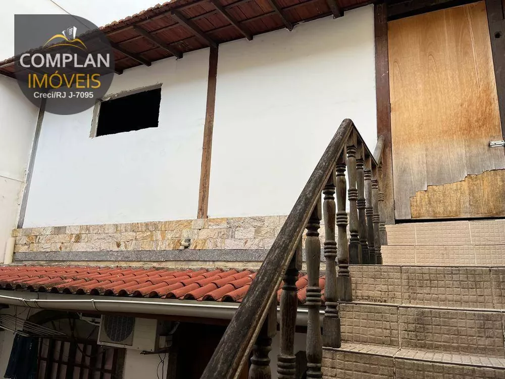 Casa, 4 quartos, 229 m² - Foto 2