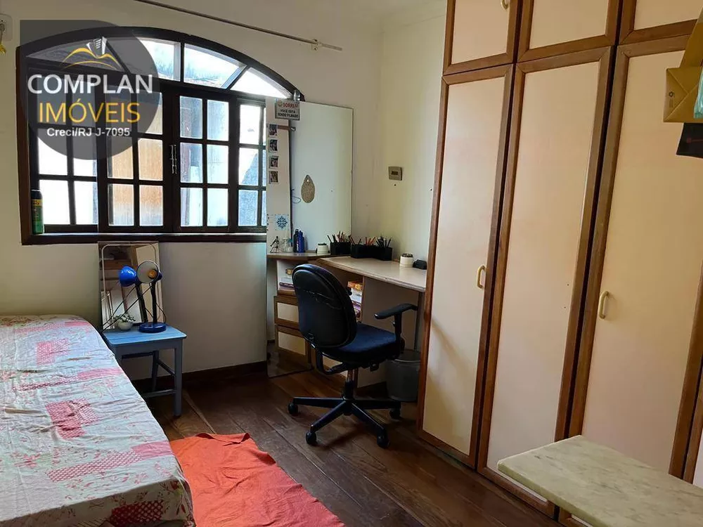 Casa, 4 quartos, 229 m² - Foto 5