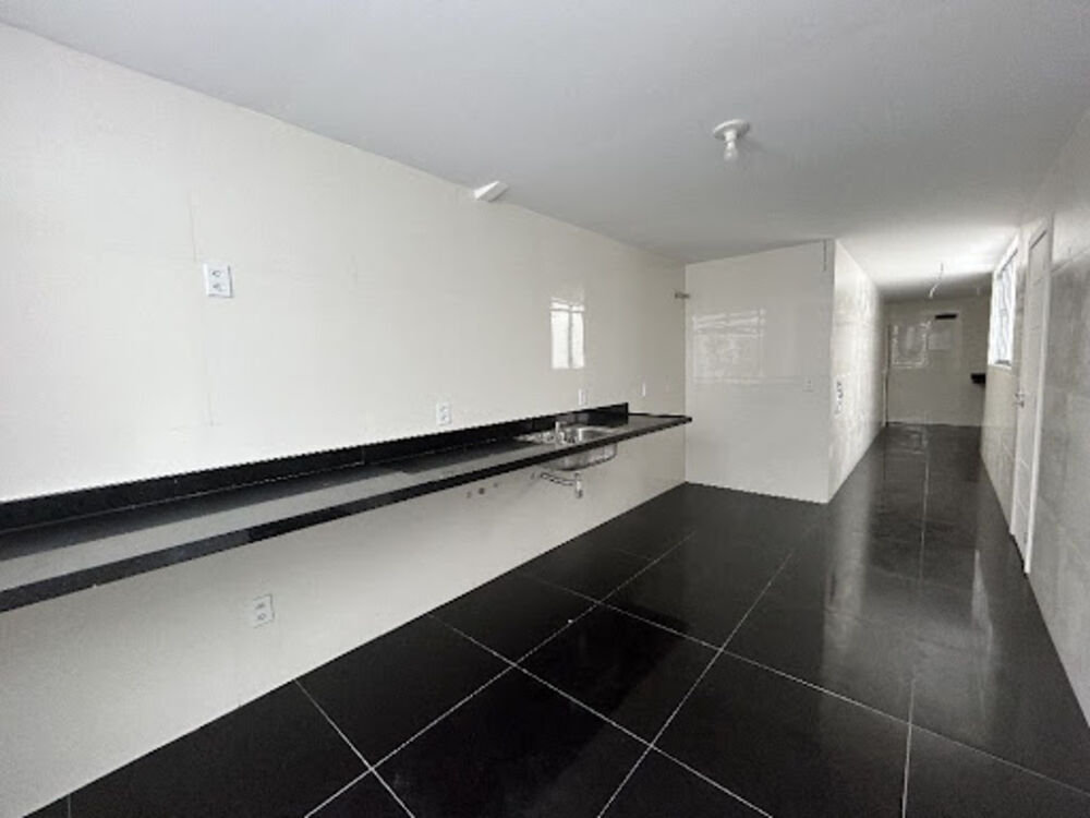 Cobertura à venda com 4 quartos, 370m² - Foto 2