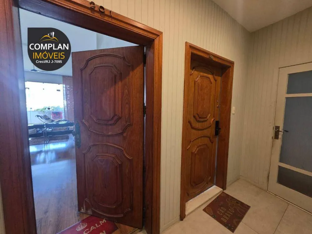 Cobertura, 3 quartos, 258 m² - Foto 4