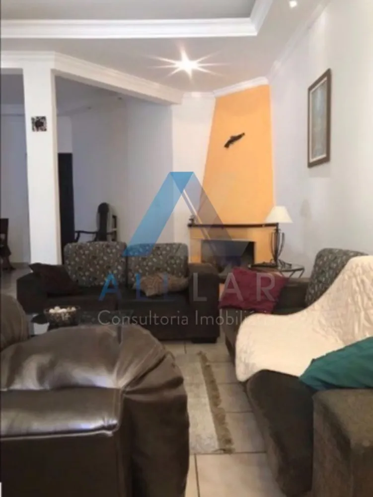 Casa, 3 quartos, 233 m² - Foto 2