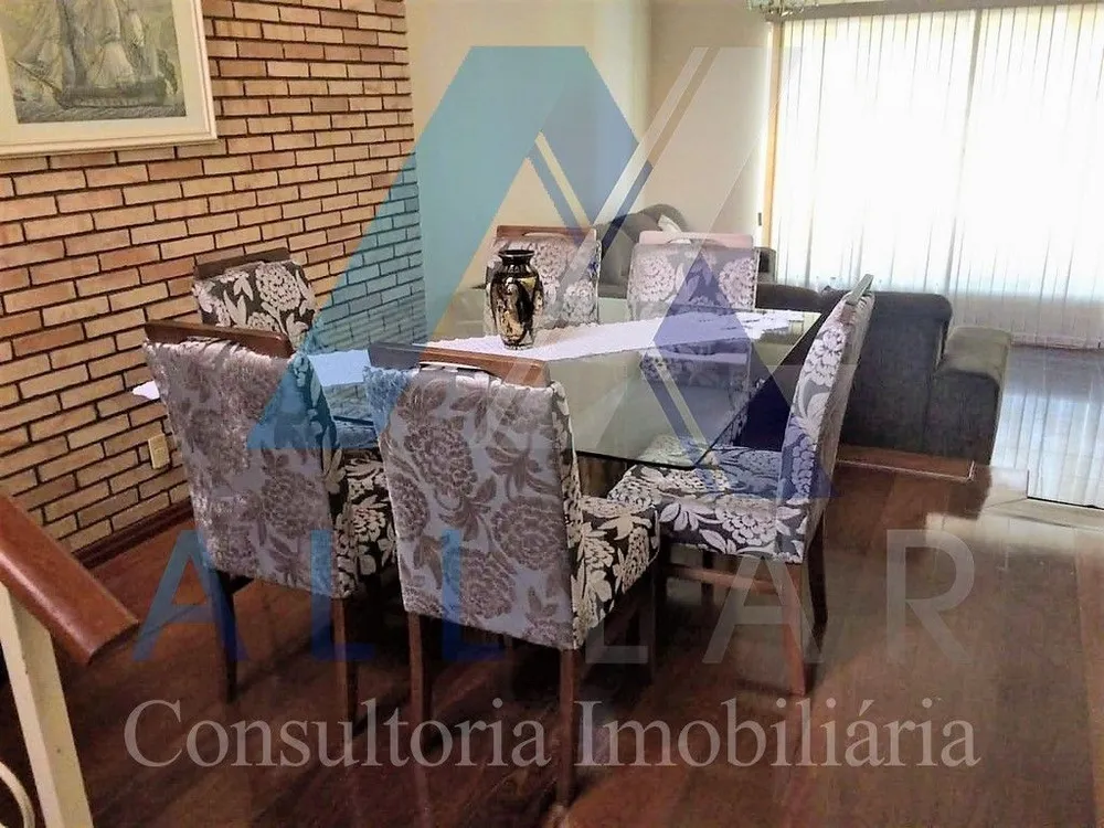 Casa, 3 quartos, 224 m² - Foto 1