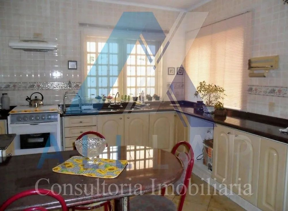 Casa, 3 quartos, 224 m² - Foto 4