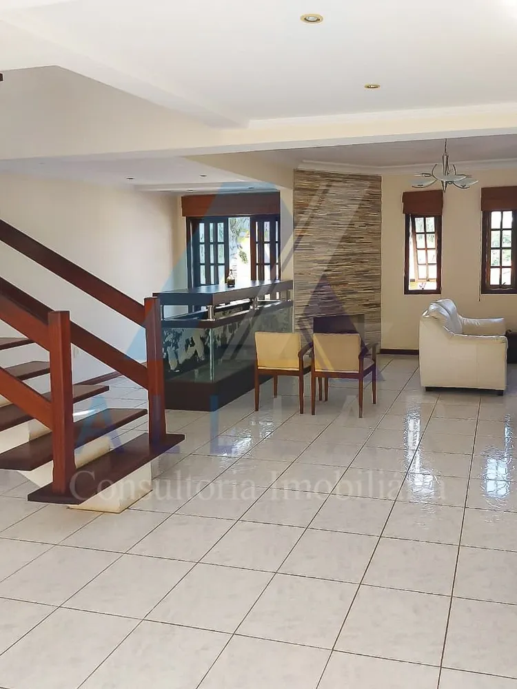 Sobrado, 3 quartos, 256 m² - Foto 2