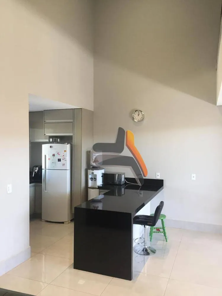 Casa, 3 quartos, 235 m² - Foto 5