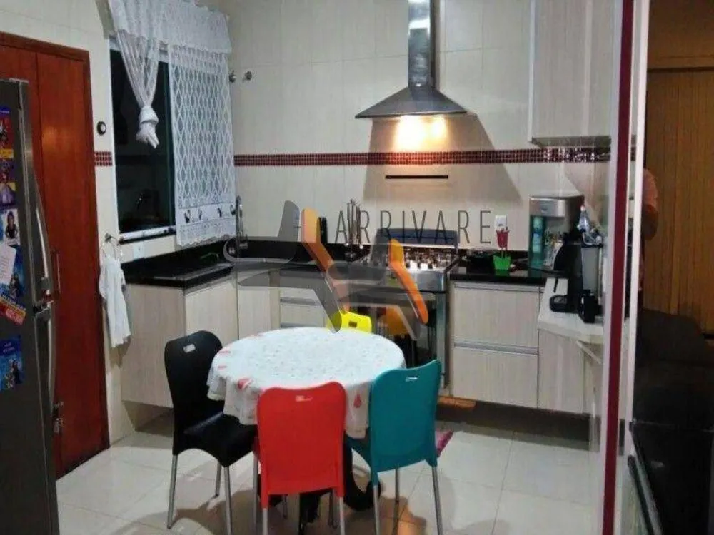 Casa, 3 quartos, 230 m² - Foto 11