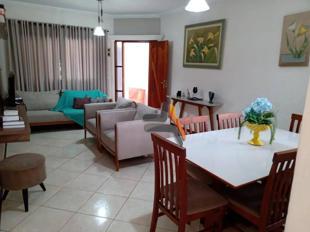 Casa, 3 quartos, 130 m² - Foto 2