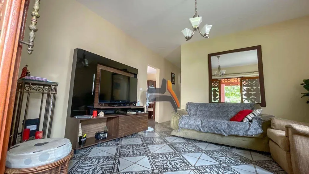 Chácara, 4 quartos, 1020 m² - Foto 1