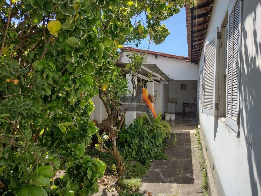 Casa, 4 quartos, 240 m² - Foto 2