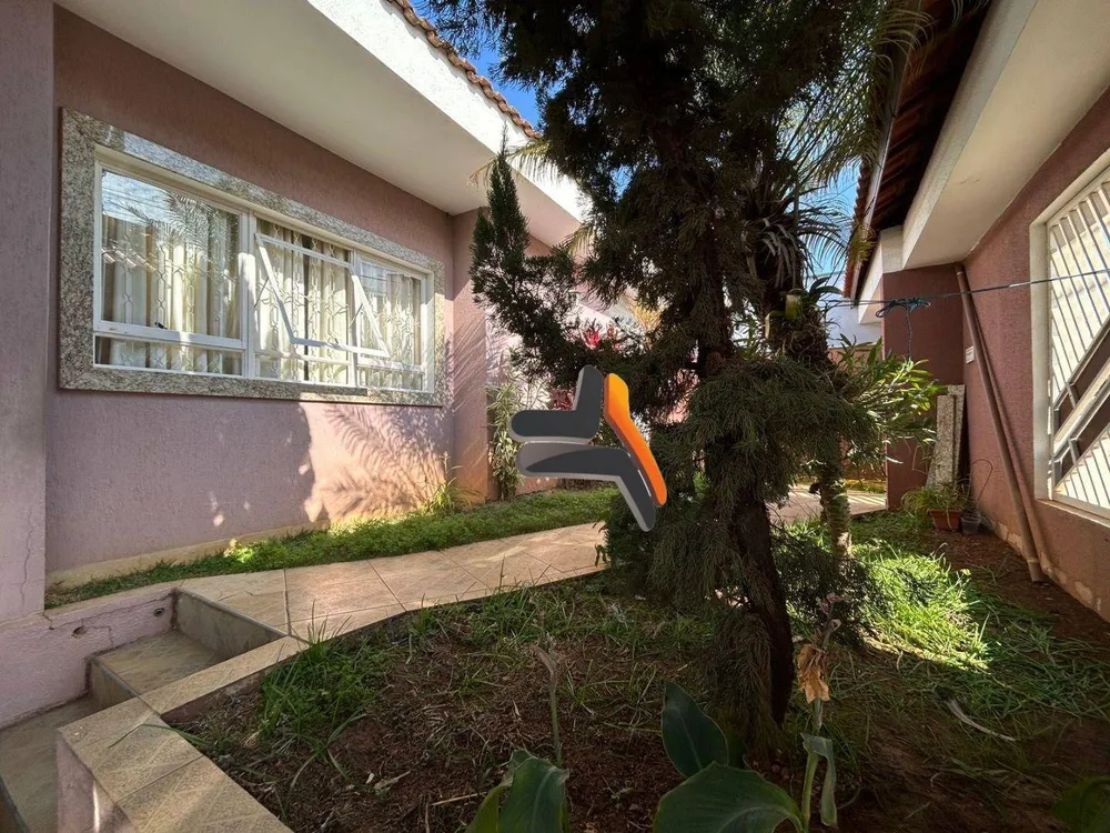 Casa, 3 quartos, 162 m² - Foto 1