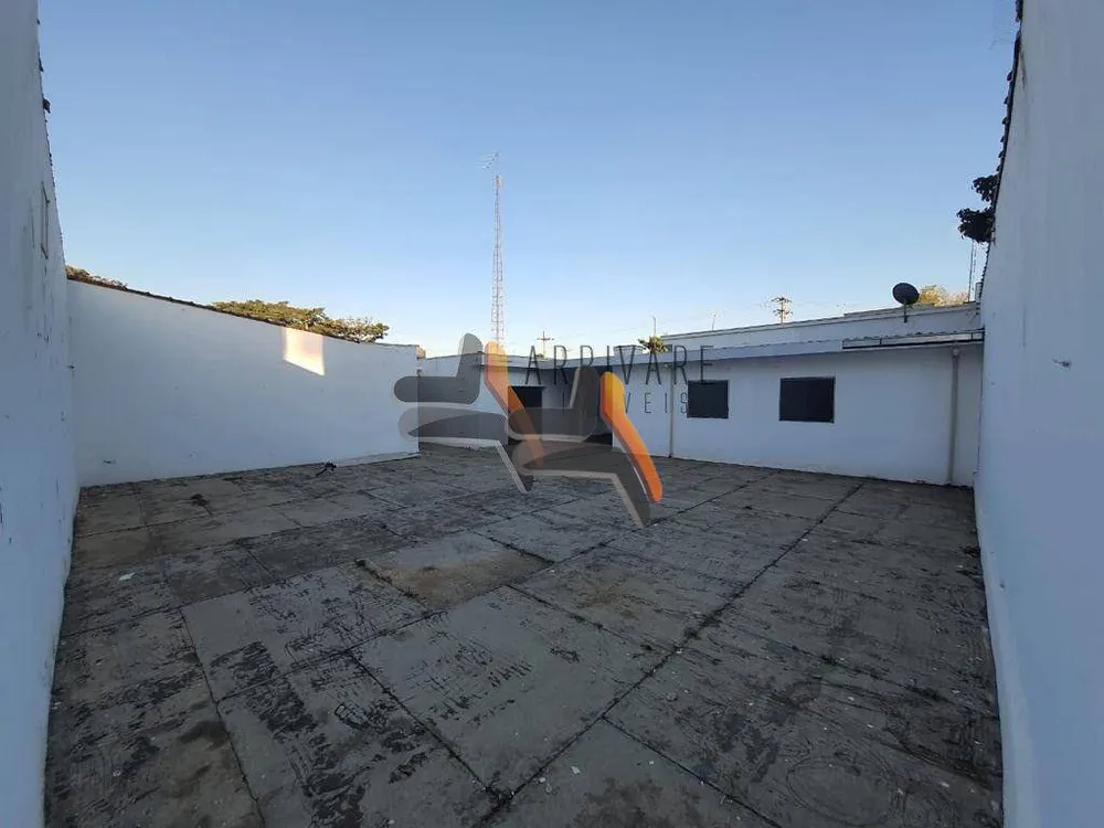 Casa, 3 quartos, 222 m² - Foto 2