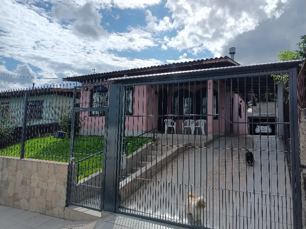 Casa, 6 quartos, 180 m² - Foto 1