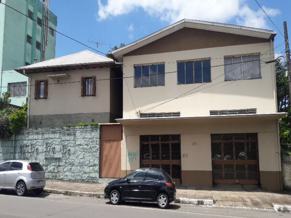 Prédio Inteiro à venda com 3 quartos, 400m² - Foto 1