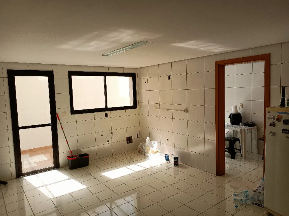 Apartamento, 3 quartos, 137 m² - Foto 2