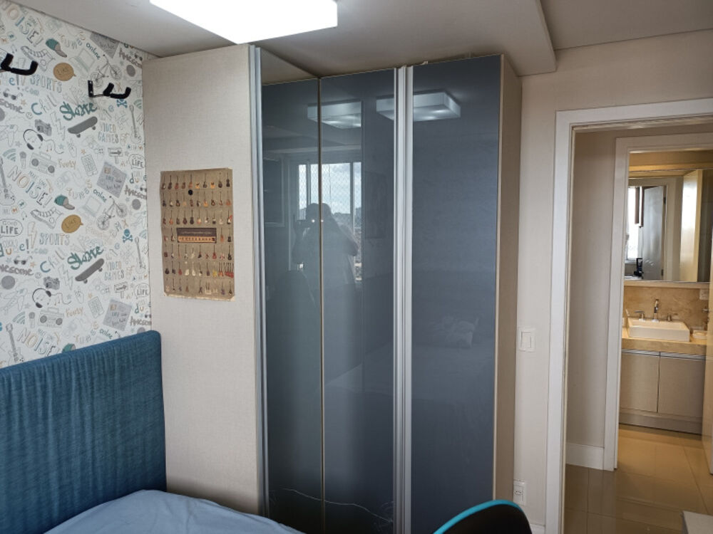 Apartamento à venda com 3 quartos, 142m² - Foto 2