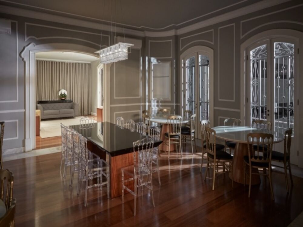Apartamento à venda com 3 quartos, 333m² - Foto 1