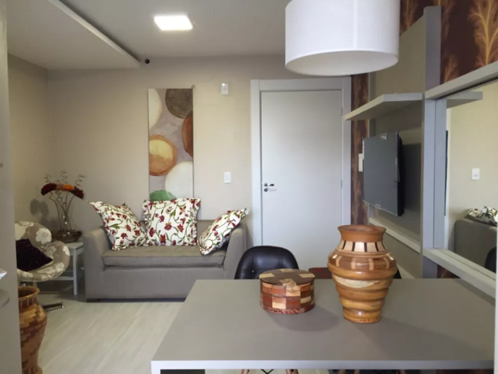 Apartamento à venda com 2 quartos, 45m² - Foto 2