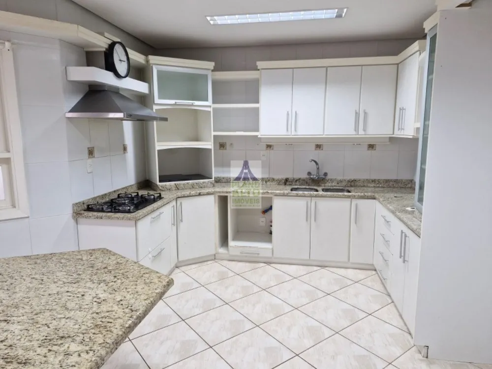 Casa, 3 quartos, 184 m² - Foto 3