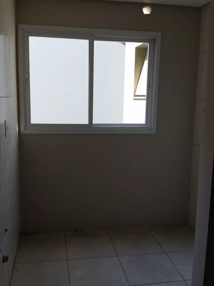 Apartamento à venda com 2 quartos, 42m² - Foto 3