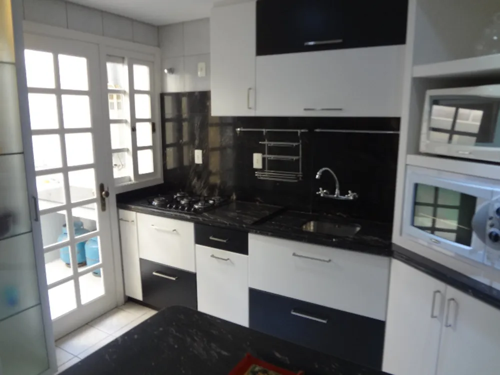 Casa, 3 quartos, 154 m² - Foto 2