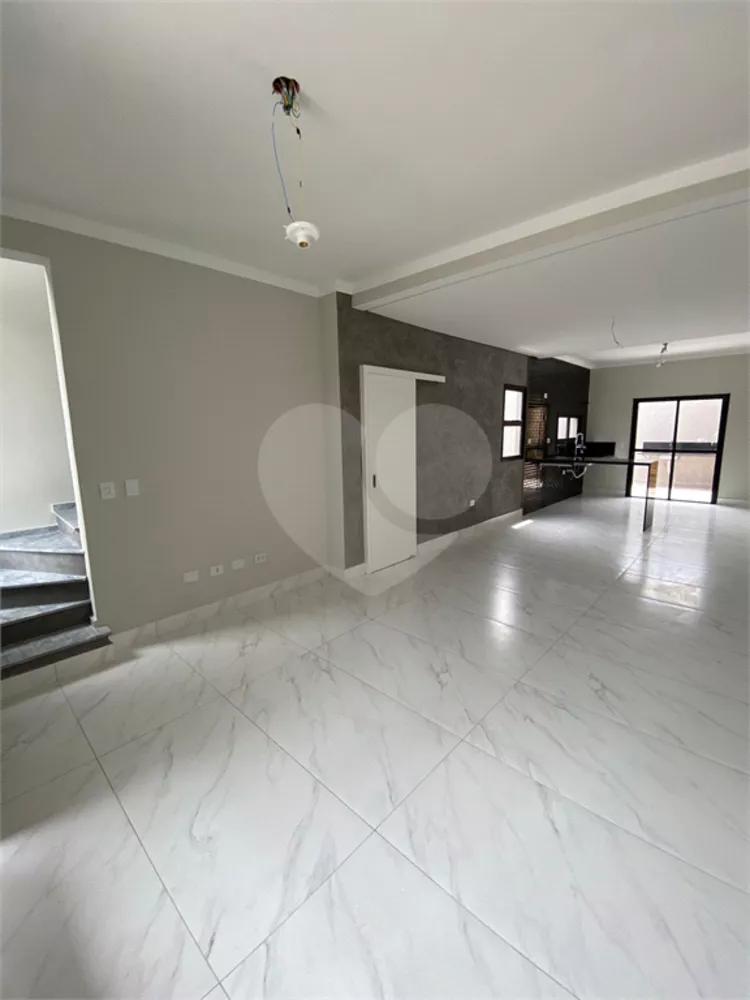 Casa à venda com 2 quartos, 86m² - Foto 4