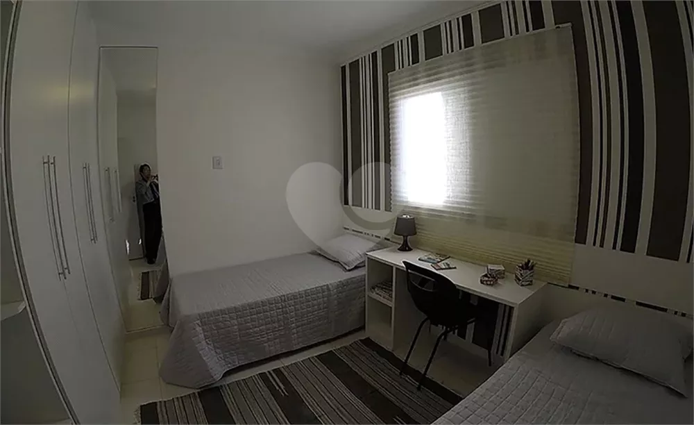 Apartamento à venda com 2 quartos, 66m² - Foto 3