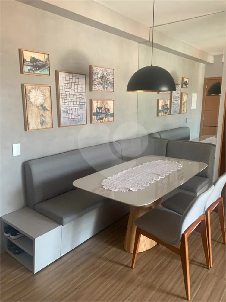 Apartamento à venda com 2 quartos, 64m² - Foto 2