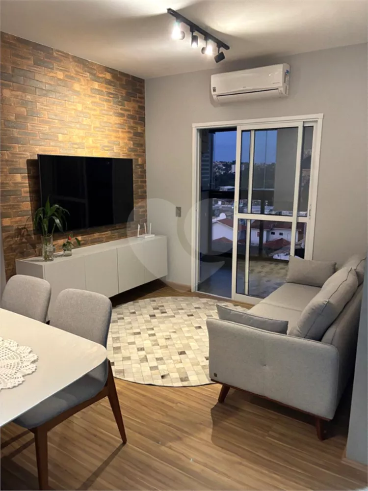 Apartamento à venda com 2 quartos, 64m² - Foto 4