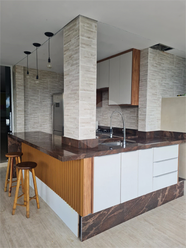 Casa de Condomínio à venda com 6 quartos, 370m² - Foto 2
