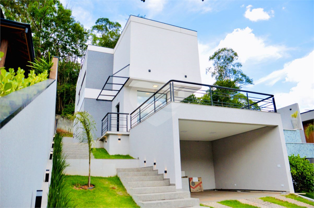 Casa de Condomínio à venda com 3 quartos, 297m² - Foto 4