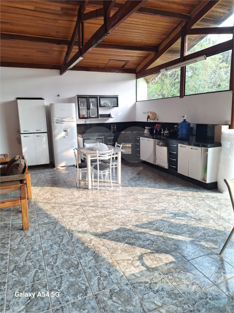 Casa de Condomínio à venda com 3 quartos, 160m² - Foto 2