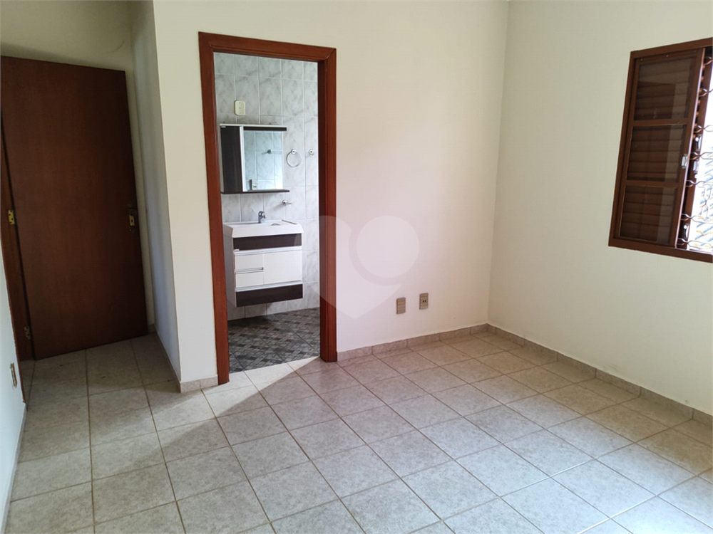 Casa, 4 quartos, 227 m² - Foto 3