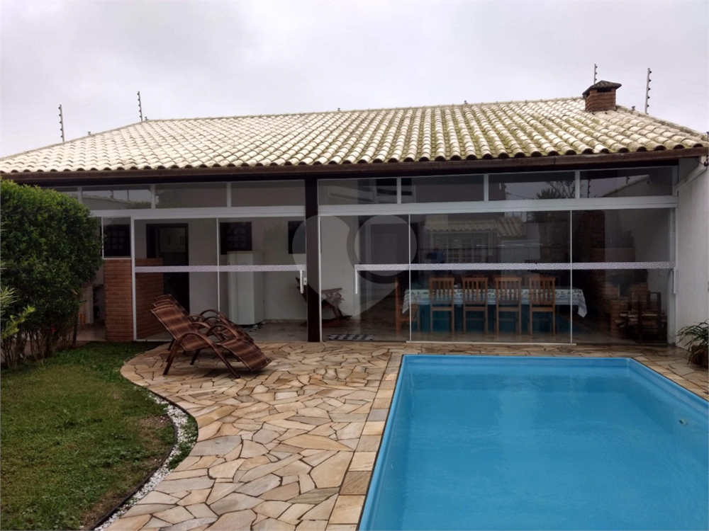 Casa à venda com 3 quartos, 420m² - Foto 2