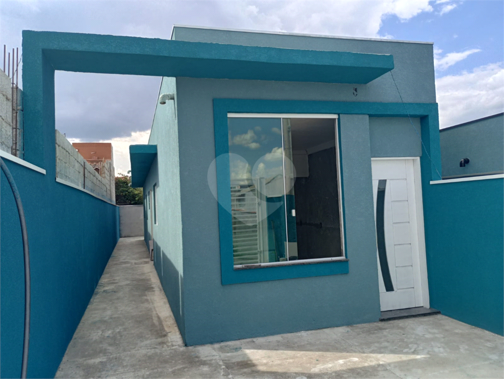 Casa à venda com 2 quartos, 60m² - Foto 1