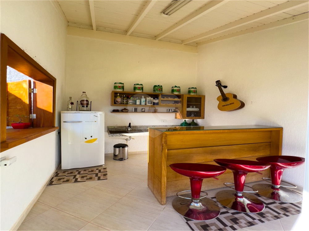 Casa de Condomínio à venda e aluguel com 3 quartos, 335m² - Foto 2