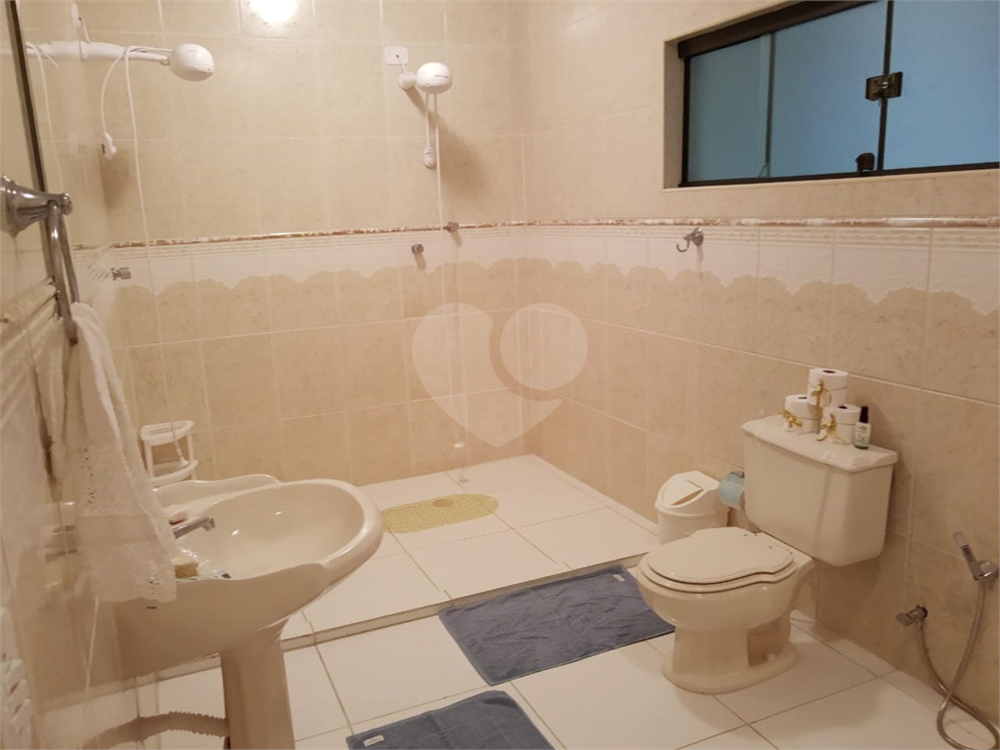 Casa à venda com 4 quartos, 260m² - Foto 3