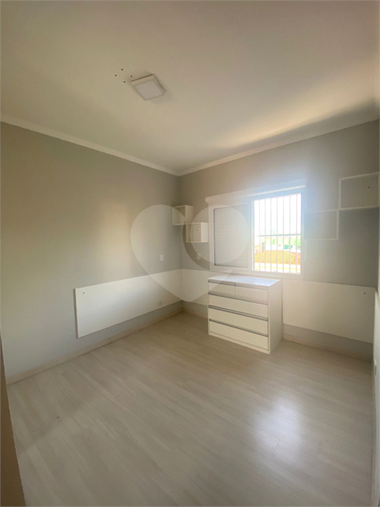 Apartamento para alugar com 2 quartos, 80m² - Foto 17