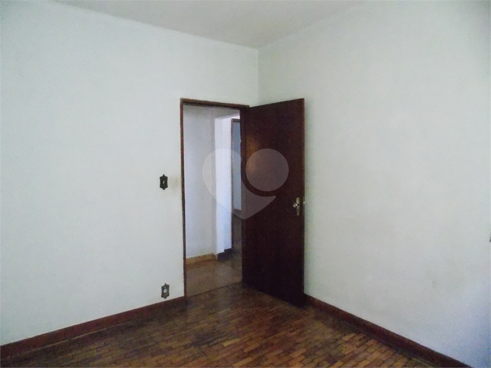 Casa à venda com 4 quartos, 210m² - Foto 5