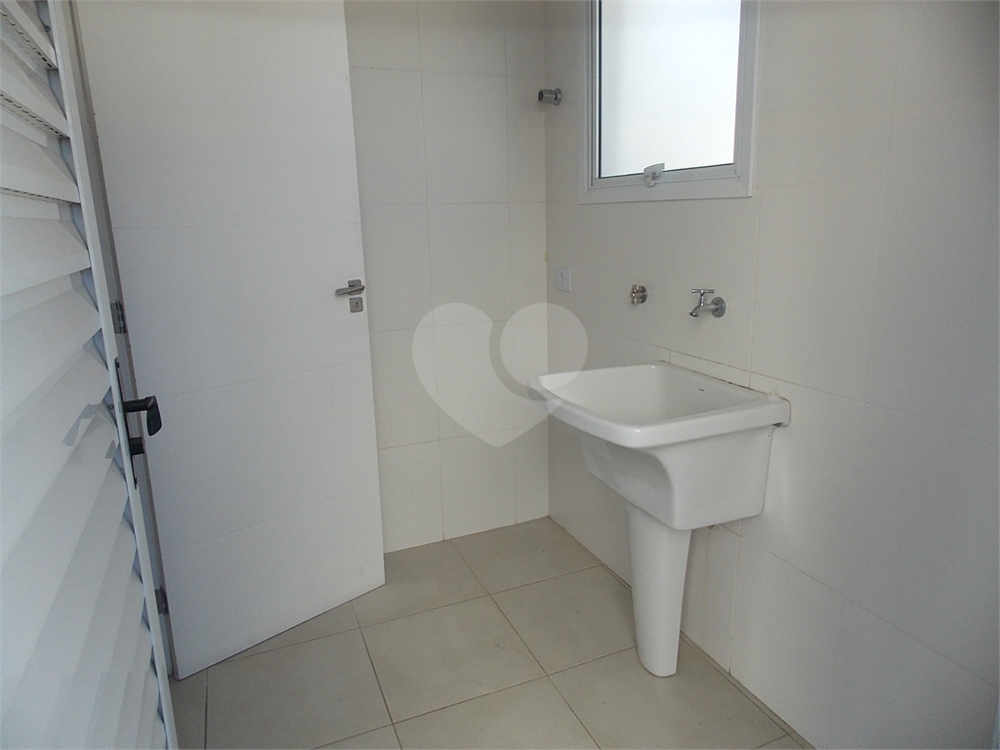 Casa de Condomínio à venda e aluguel com 3 quartos, 115m² - Foto 3