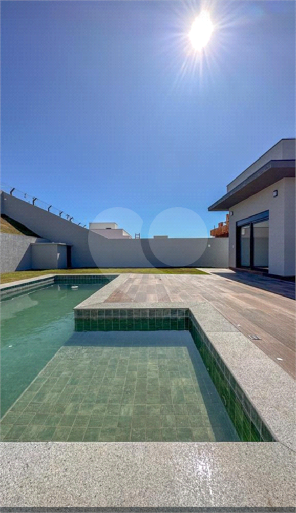 Casa de Condomínio à venda com 3 quartos, 261m² - Foto 4