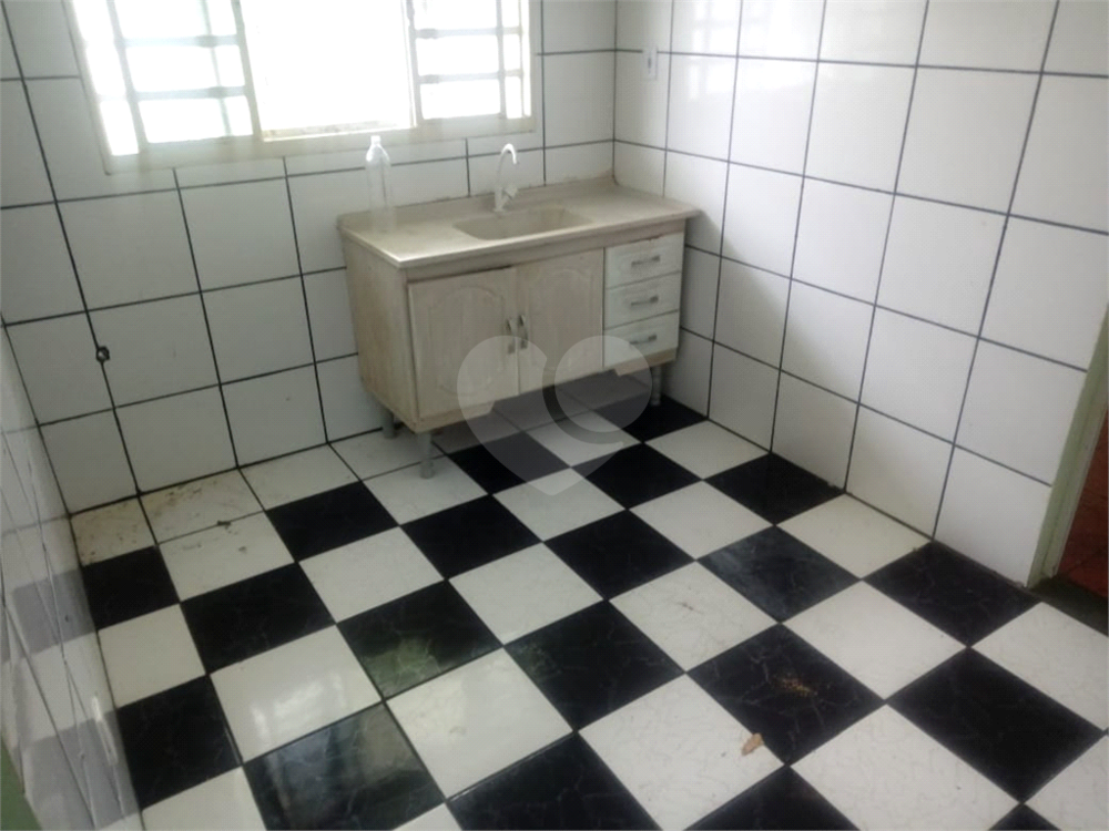 Casa à venda com 6 quartos, 282m² - Foto 2