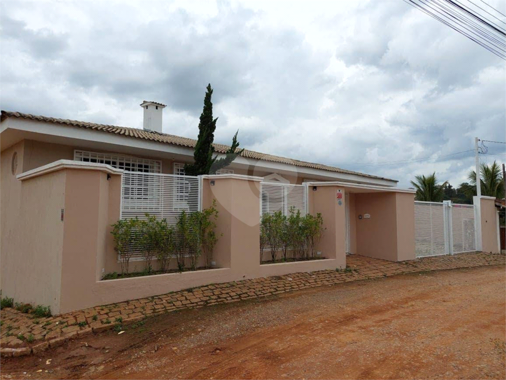 Chácara à venda com 6 quartos, 600m² - Foto 4