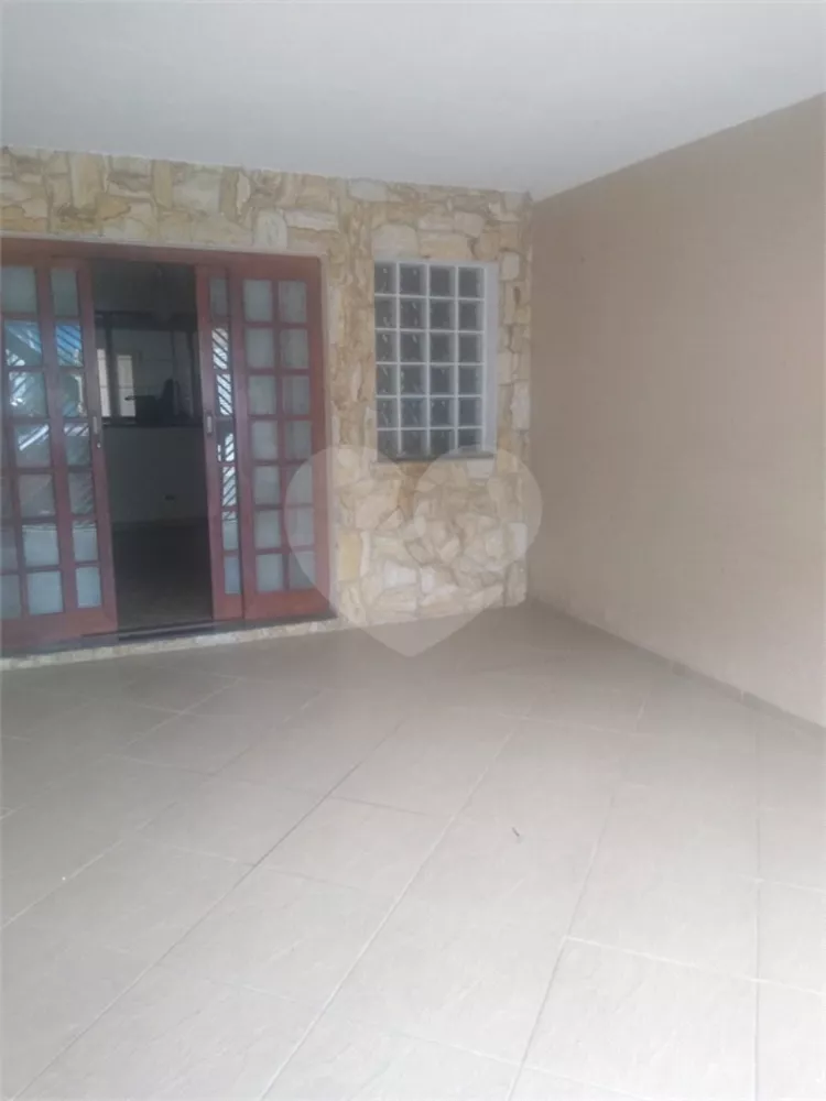 Casa à venda com 3 quartos, 80m² - Foto 2