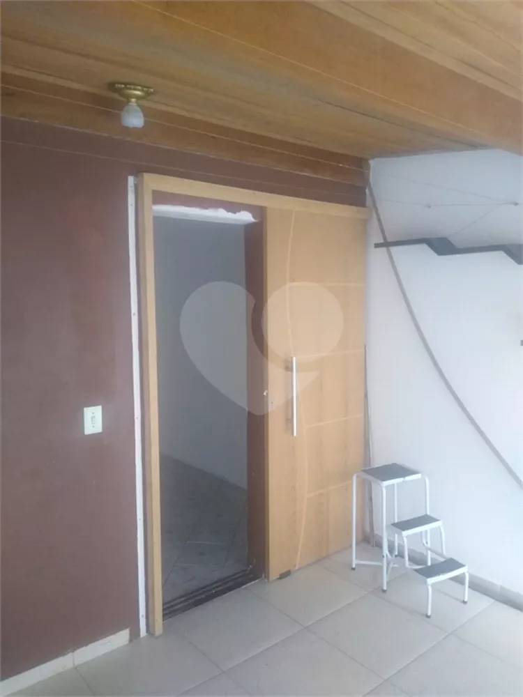 Casa à venda com 3 quartos, 80m² - Foto 4